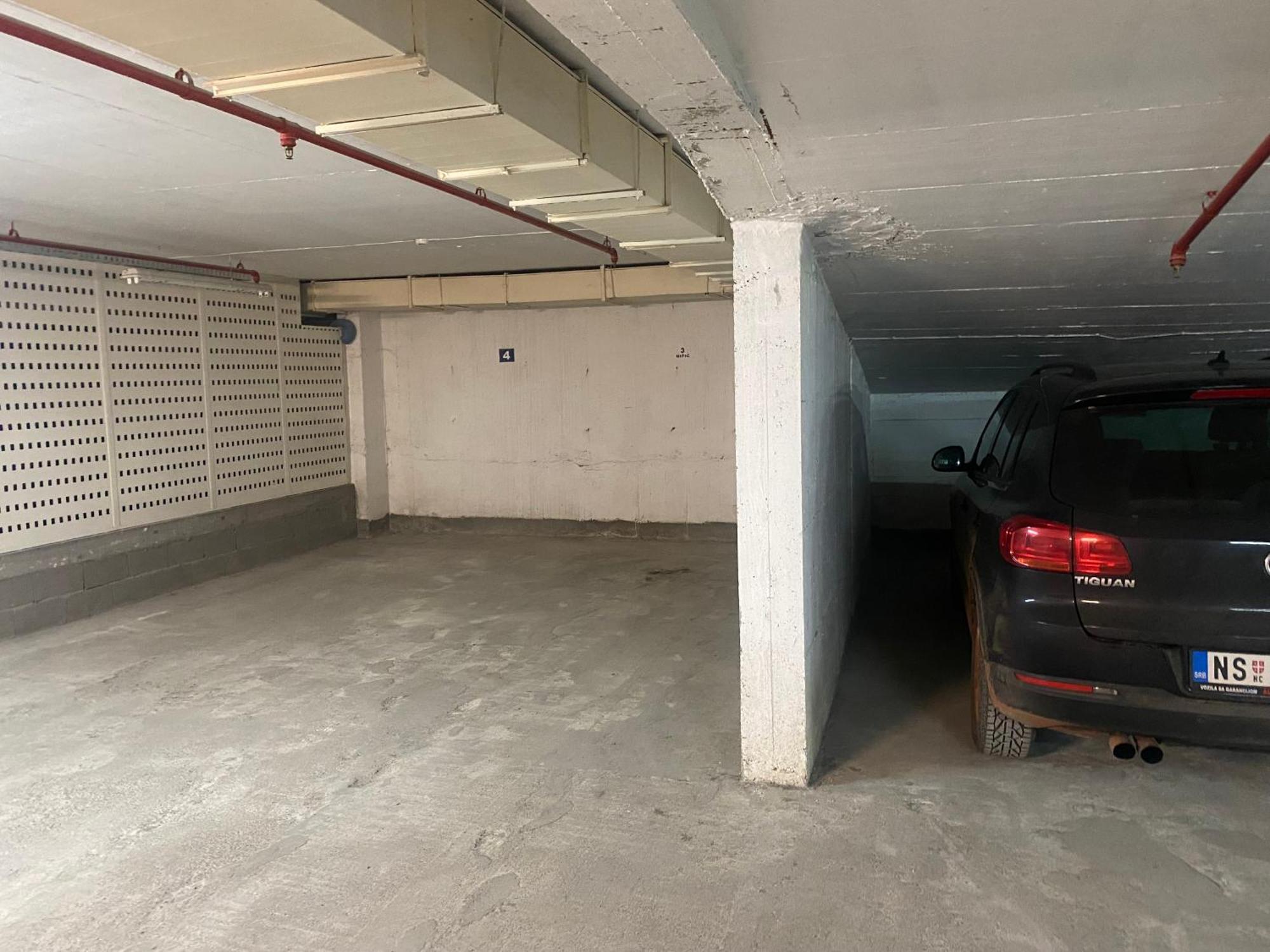 Luxury Apartments Parking In Garage Nisz Zewnętrze zdjęcie
